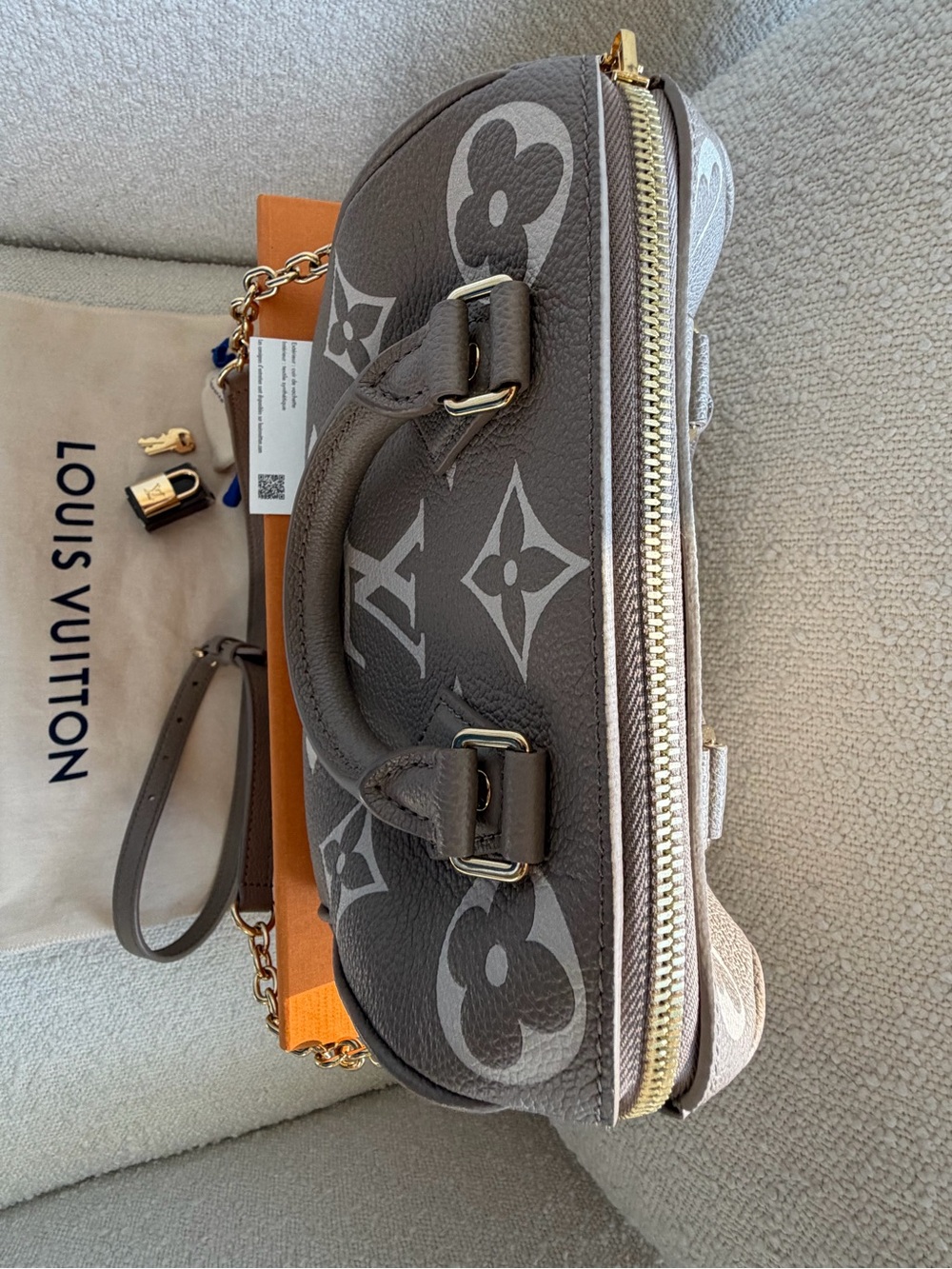 SOLD🎉Louis Vuitton Speedy Bandoulière 20 Bicolor Monogram Empreinte Handbag - Picture 8 of 13